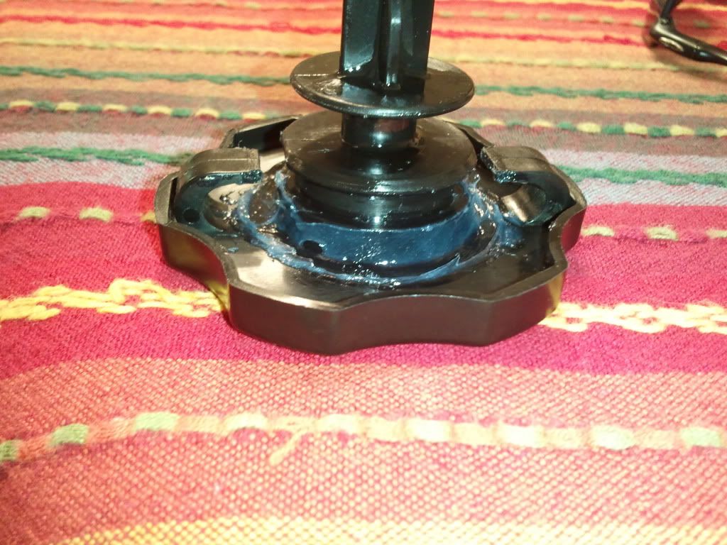 Power Steering Fluid reservoir leaks from the lid Pontiac Solstice Forum