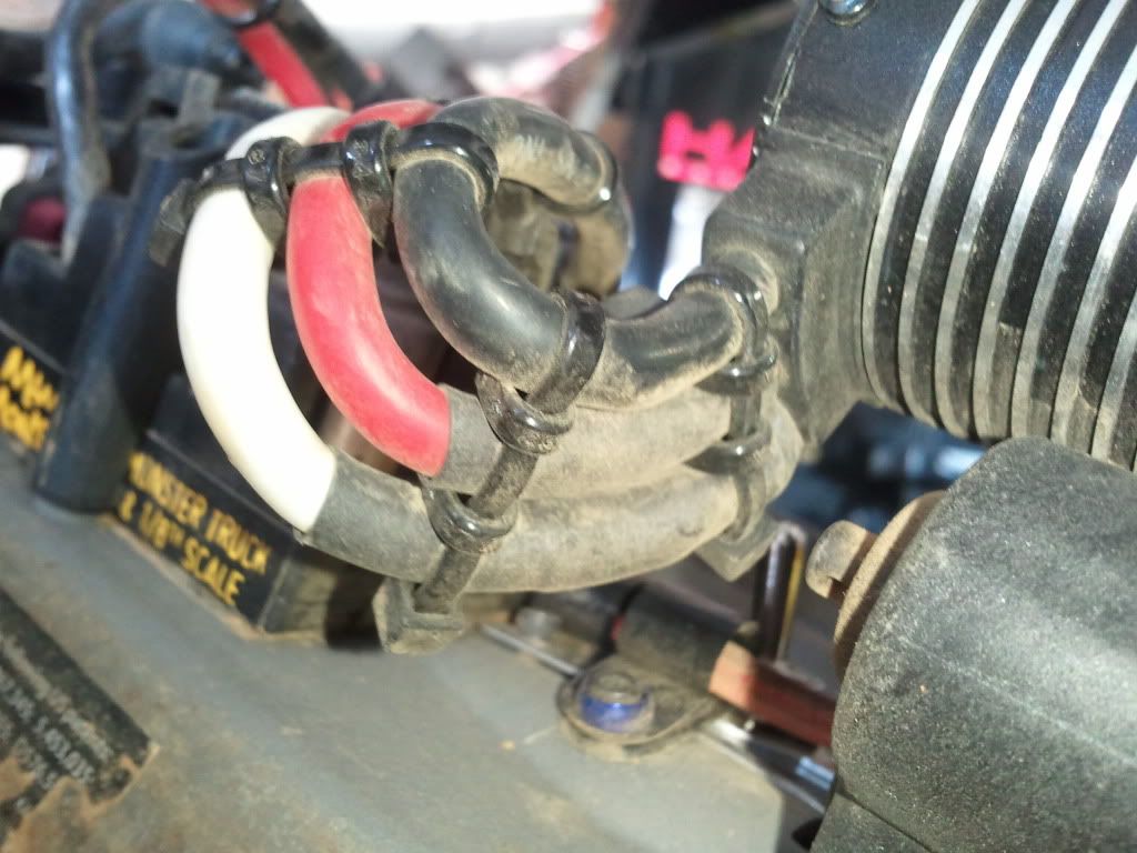 Wiring in a better Switch from the Mamba Monster Max on my EMAXX 3908