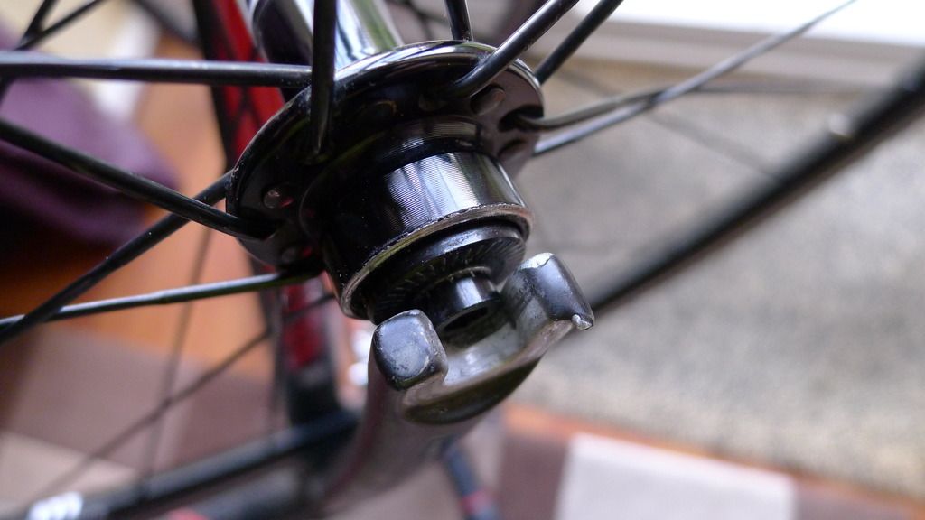 Wheelsmith%20hub_zpsfsegekmt.jpg